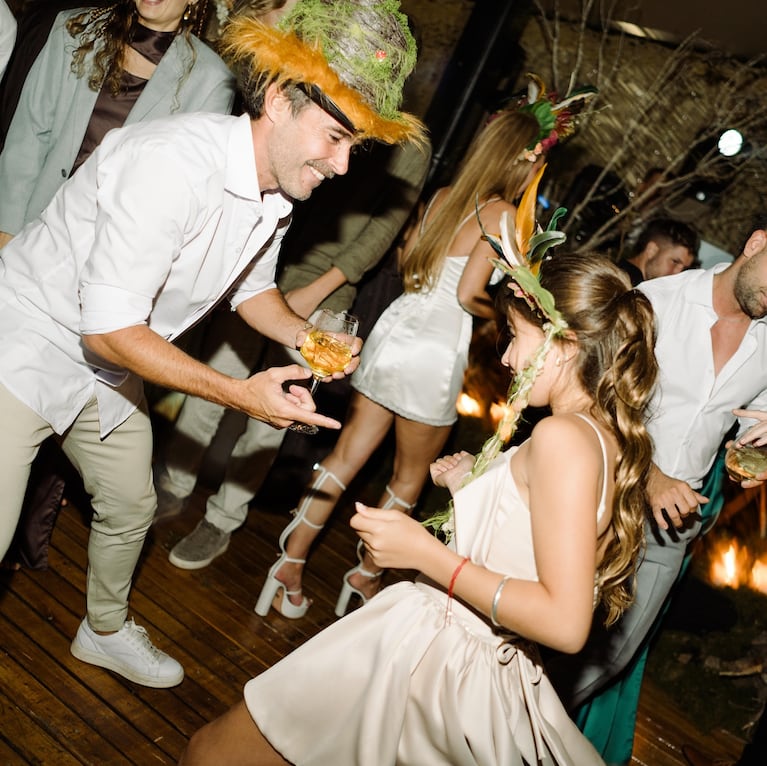 Rocío Pardo y Nicolás Cabré publicaron fotos inéditas de su casamiento: baile, besos y más | Créditos: Instagram @rrociopardo