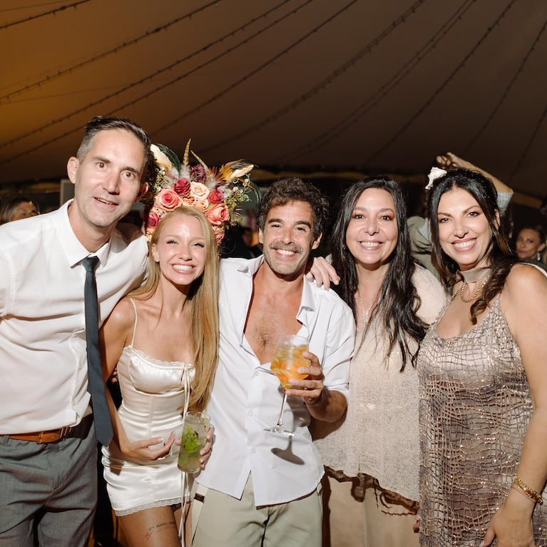 Rocío Pardo y Nicolás Cabré publicaron fotos inéditas de su casamiento: baile, besos y más | Créditos: Instagram @rrociopardo