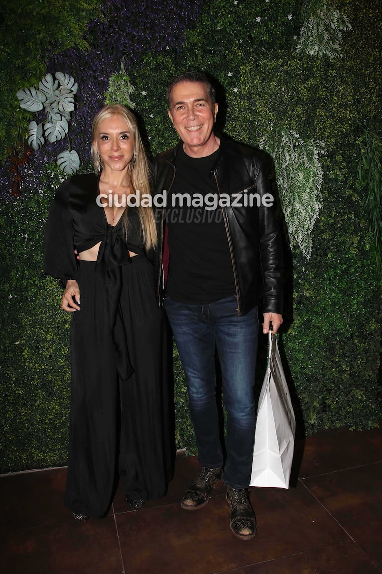 Rodolfo Barili y Lara Piro (Foto: Movilpress)