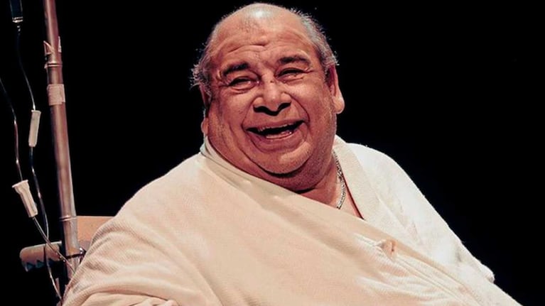 Roly Serrano es uno de los actores profesionales que trabaja en esta película que dejó huella. 