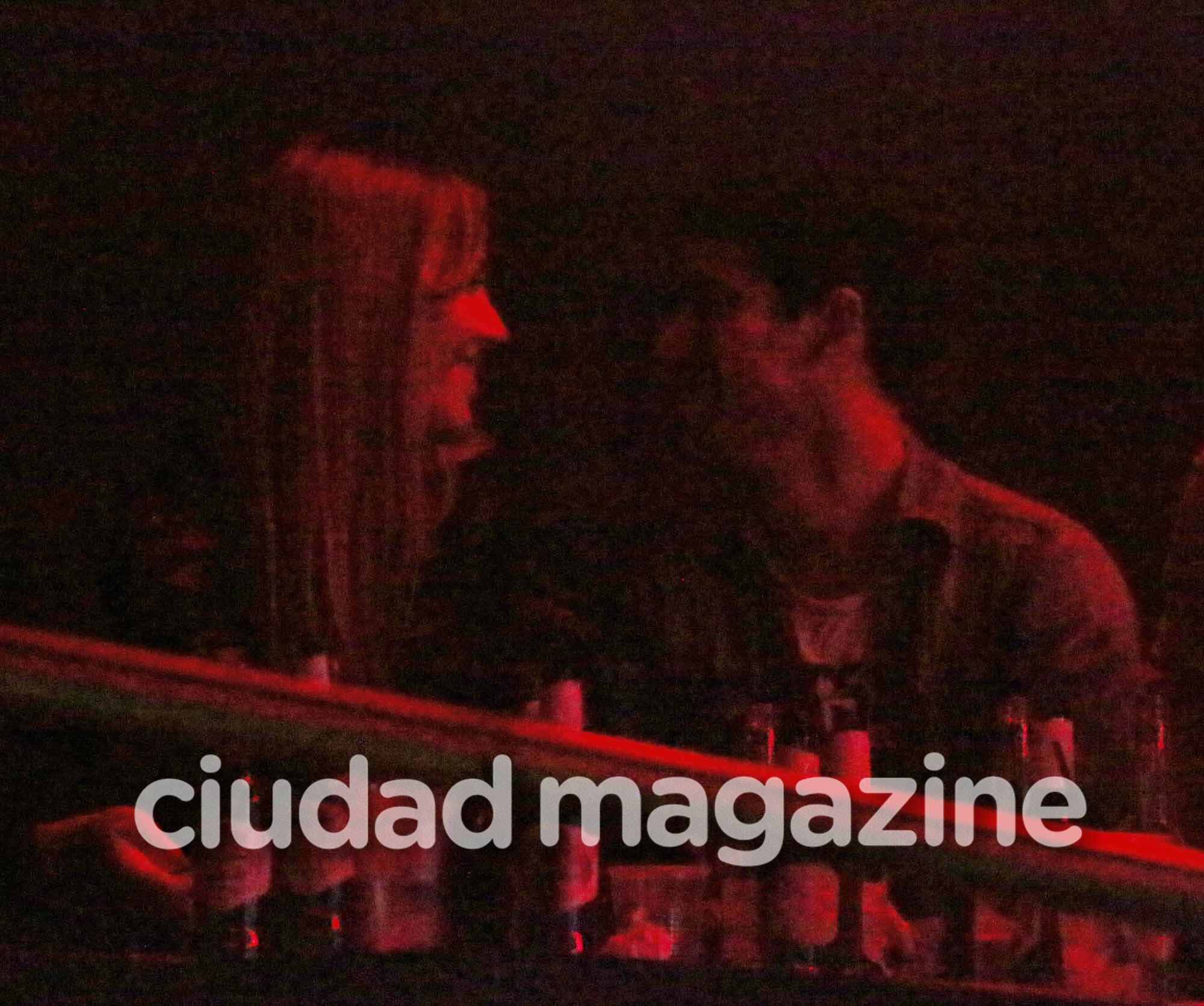 ¡Romance blanqueado! La primera salida oficial de Jimena Barón y Rodrigo Romero. (Foto: Movilpress)