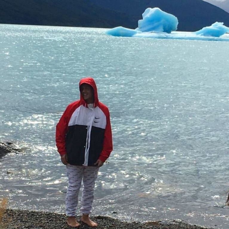 ¡Romance confirmado! Nuevas fotos de Brenda Asnicar y Duki en la Patagonia: "En esta imagen están cenando juntos"