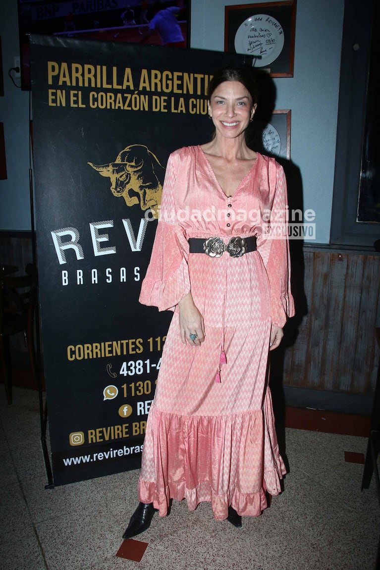 Romina Gaetani en el estreno de su obra Mamá (Foto: Movilpress).