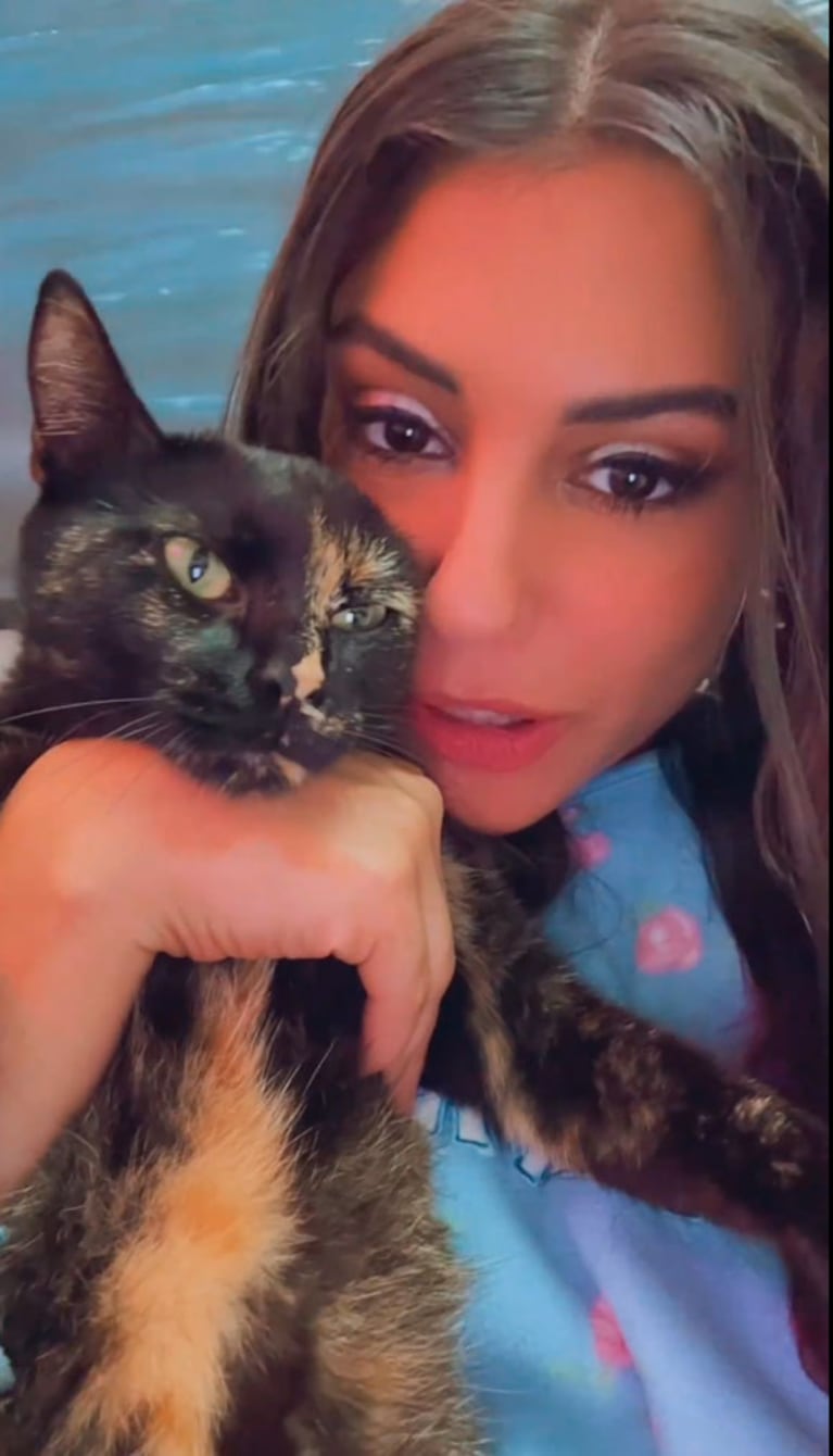 Rosina Beltrán de Gran Hermano 2023 se reencontró con su gatita Mágica, tras cuatro meses sin verla: video
