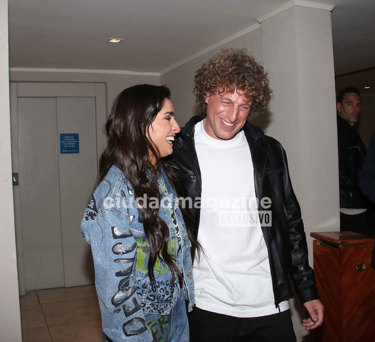 Rulo fue a ver a Gabriela Sari al teatro (Foto: Movilpress).