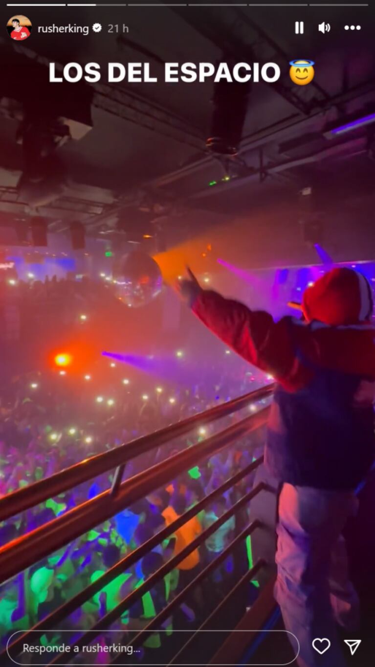 Rusherking irrumpió de sorpresa en un boliche y sorprendió a sus fans: el emocionante video