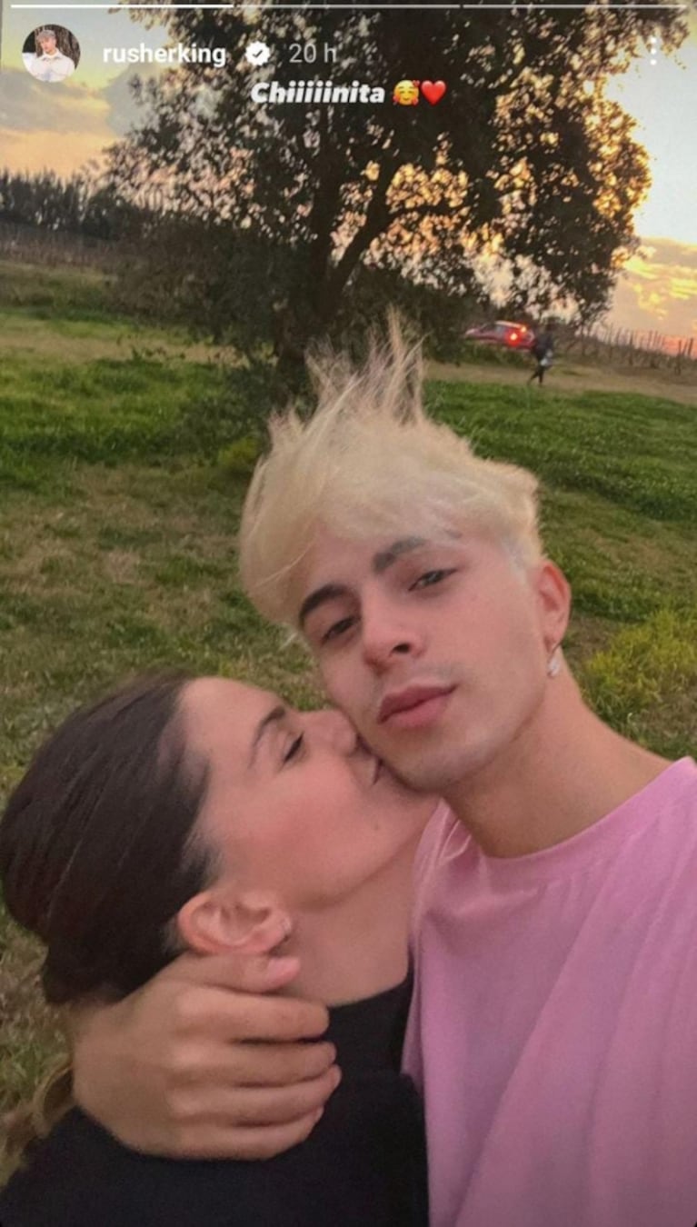 Rusherking publicó una foto romántica con China Suárez, enamorados en el campo: "Chinita"