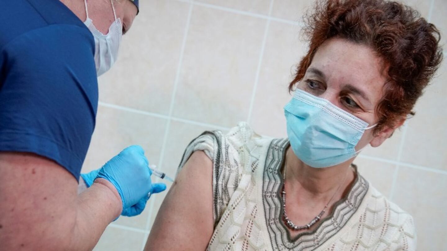 Rusia inicia la producción de su segunda vacuna anti coronavirus. Foto: Reuter.