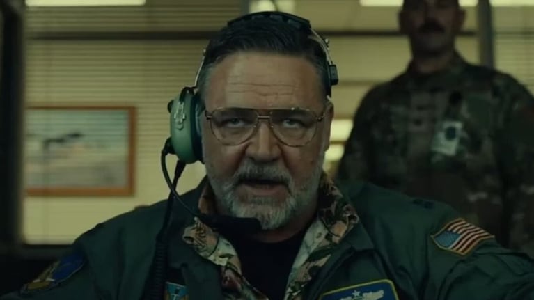 Russell Crowe se pone al frente del manejo de drones de rescate a miles de kilómetros en la acción.
