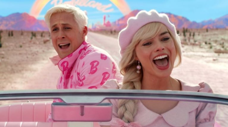 Ryan Gosling y Margot Robbie en Barbie.  (Foto: Warner Bros/AP)