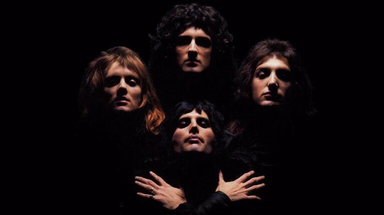 ¿Sabías que casi todos los integrantes de Queen tienen un posgrado?
