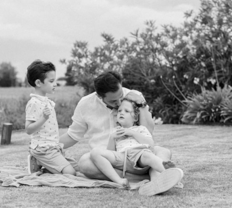 Sabrina Garciarena y una dulce producción de fotos junto a Germán Paoloski y sus hijos: "Mi vida aquí"   