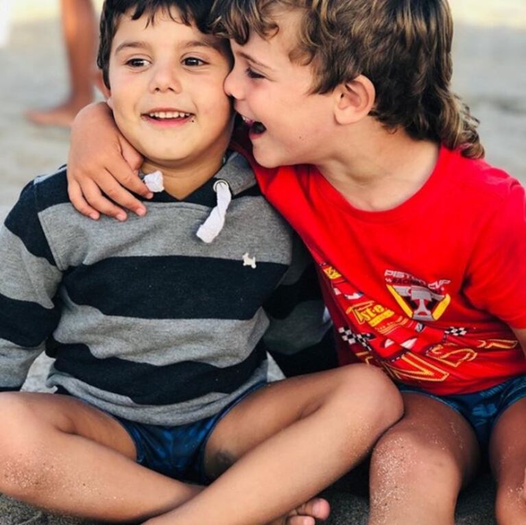 Sabrina Rojas y las fotos de sus vacaciones a puro juego con sus hijos en Mar del Plata: "¡La pasan bomba!"