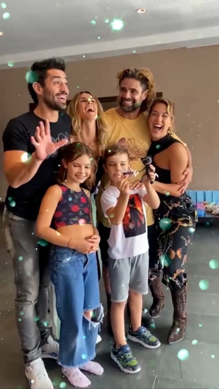 Sabrina Rojas y Luciano Castro le celebraron el cumple a su hijo junto a Tucu López y Flor Vigna: "Risas y mucho amor"