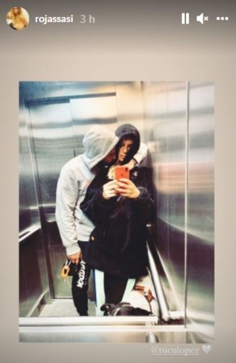 Sabrina Rojas y Tucu López, cada vez más enamorados: su foto a los arrumacos en un ascensor