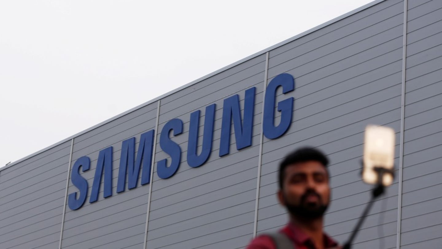 Samsung abrió la mayor fábrica de smartphones en la India