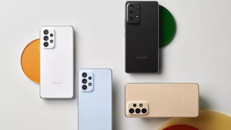 Samsung presenta Galaxy A53 y Galaxy A33, dos móviles 5G con pantalla Super AMOLED que incorporan aspectos de la serie S