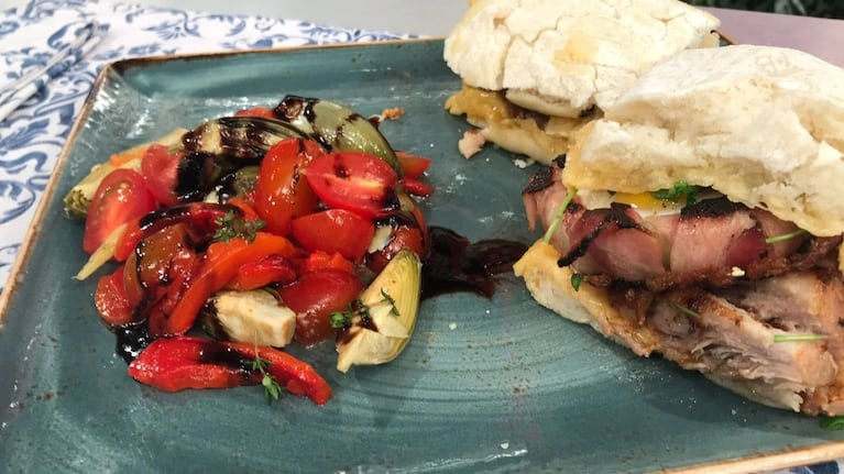 Sándwich de cerdo con ensalada de alcauciles: una receta distinta que hará que te luzcas