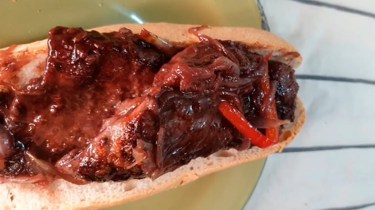 Sándwich de lomo al vino tinto: una receta para darle un giro especial a este clásico