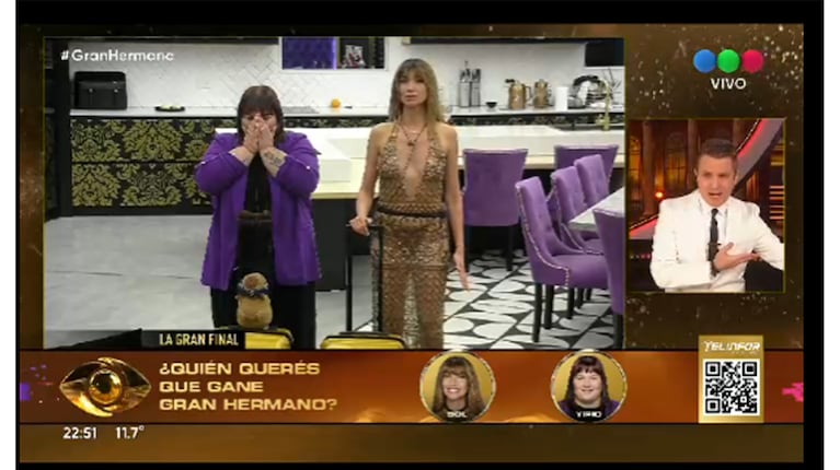 Santiago del Moro habla con Sol y Yipio en el arranque de la final de Gran Hermano Generación Dorada. Captura: Telefe