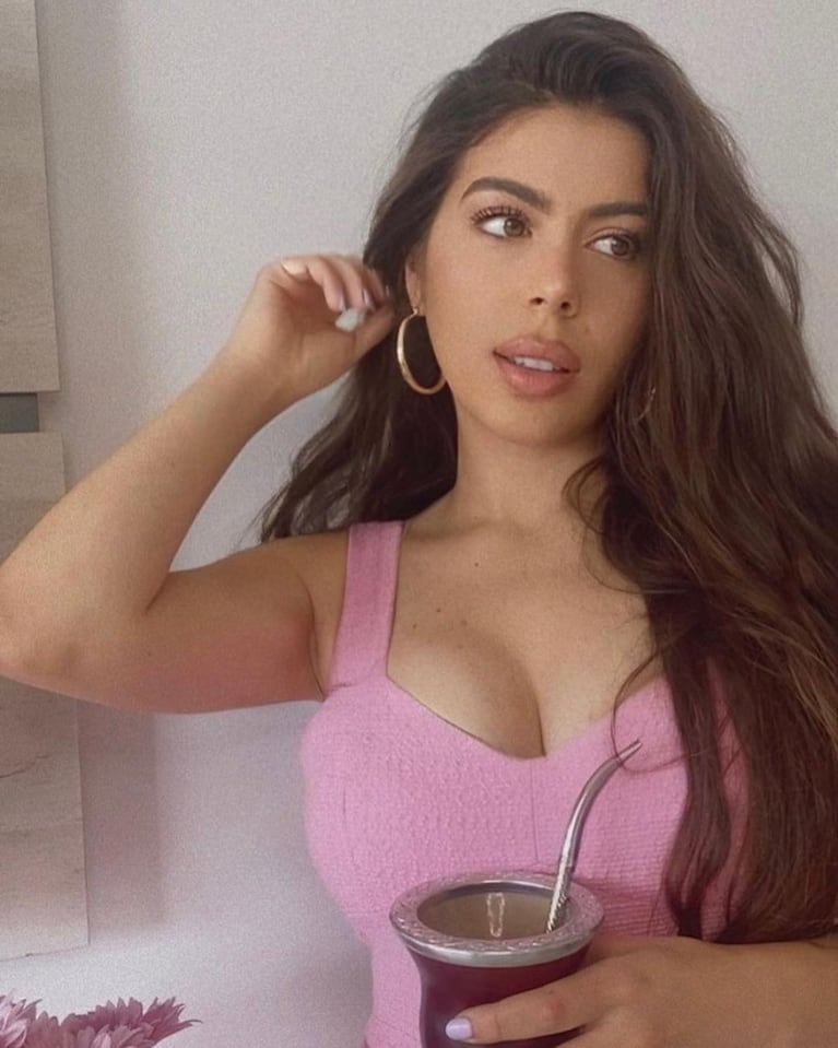 Sara Duque prueba el mate en Buenos Aires (Instagram)