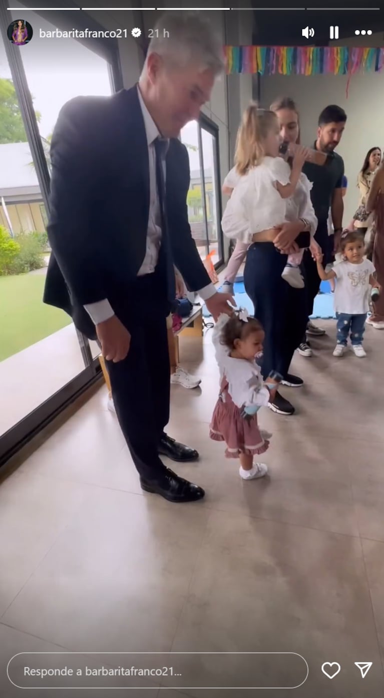 Sarah Burlando empezó el jardín con un look coquette: el tierno video de su primer día