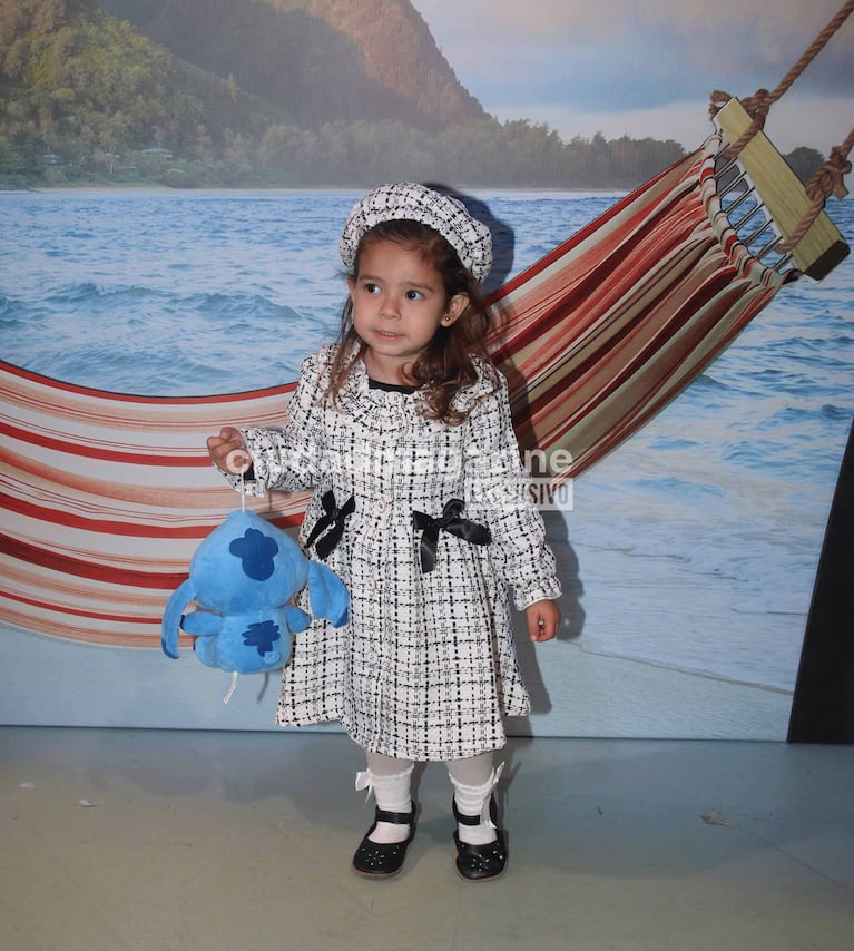 Sarah Burlando en la premiere de Lilo & Stitch (Foto: Movilpress).