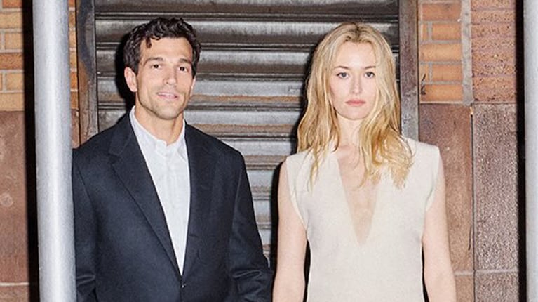 Sarah Pidgeon y Paul Anthony Kelly. Foto: Instagram (@vanityfair)