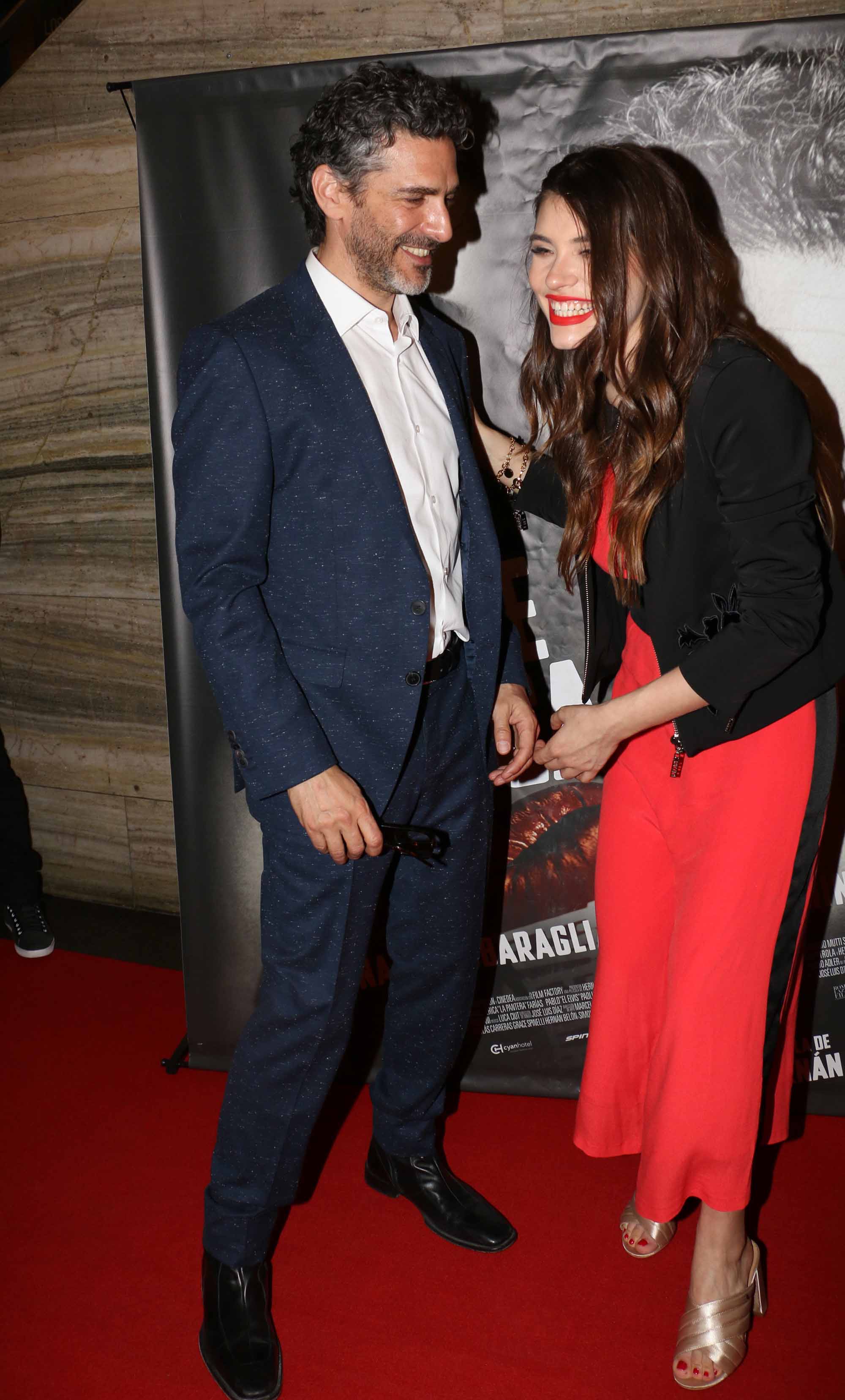 Sbaraglia y Eva de Dominici, risas y complicidad en la premiere de su filme. (Foto: Movilpress)