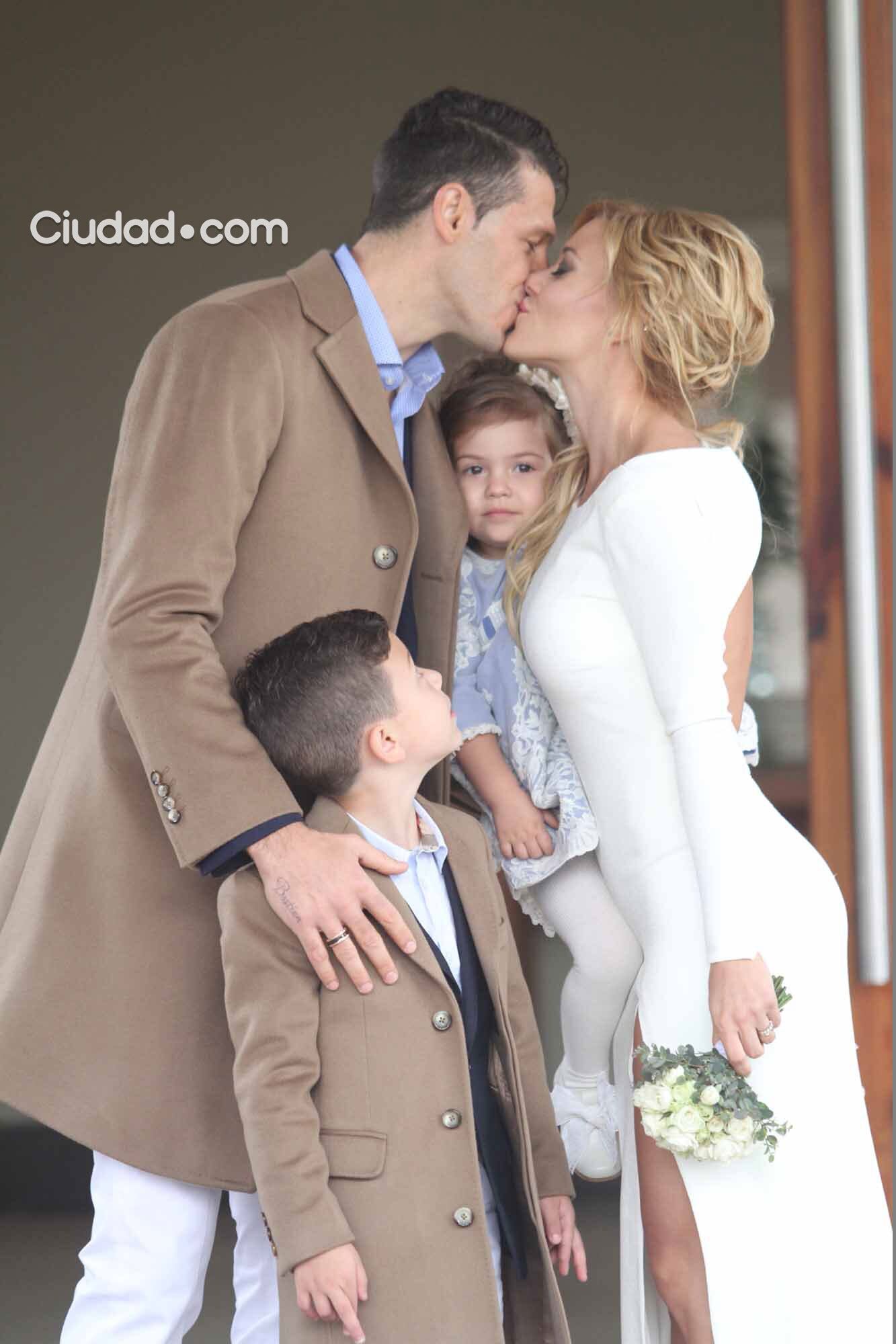 Se casaron Evangelina Anderson y Martín Demichelis (Foto: Movilpress)