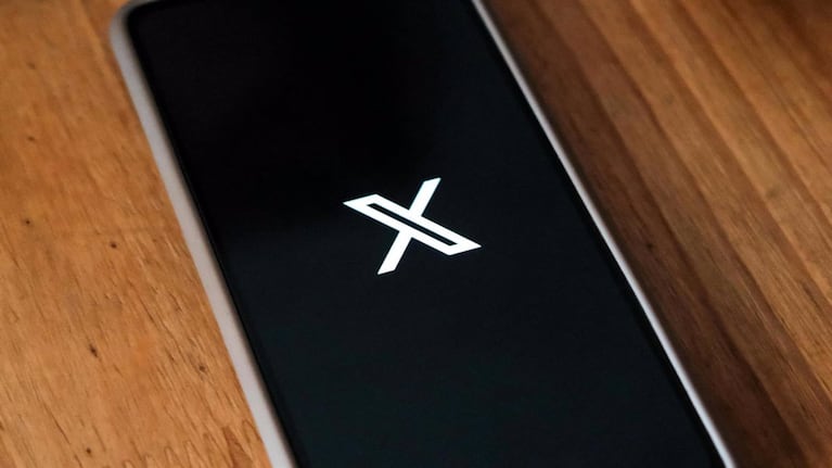 Se conoció el cambio de X (ex Twitter) para iOS respecto a los dominios: los detalles