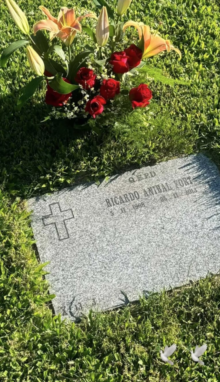 Se filtró la foto de la tumba de Ricardo Fort y un detalle de su lápida impactó a sus fanáticos