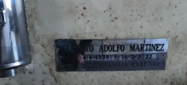 Se filtró una foto de la tumba de Gustavo Martínez, el padrino de los hijos de Ricardo Fort: “Qué triste”