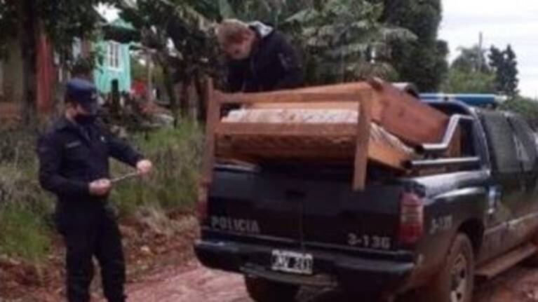 Se fueron de viaje y al volver su casa, se la habían llevado en un camión