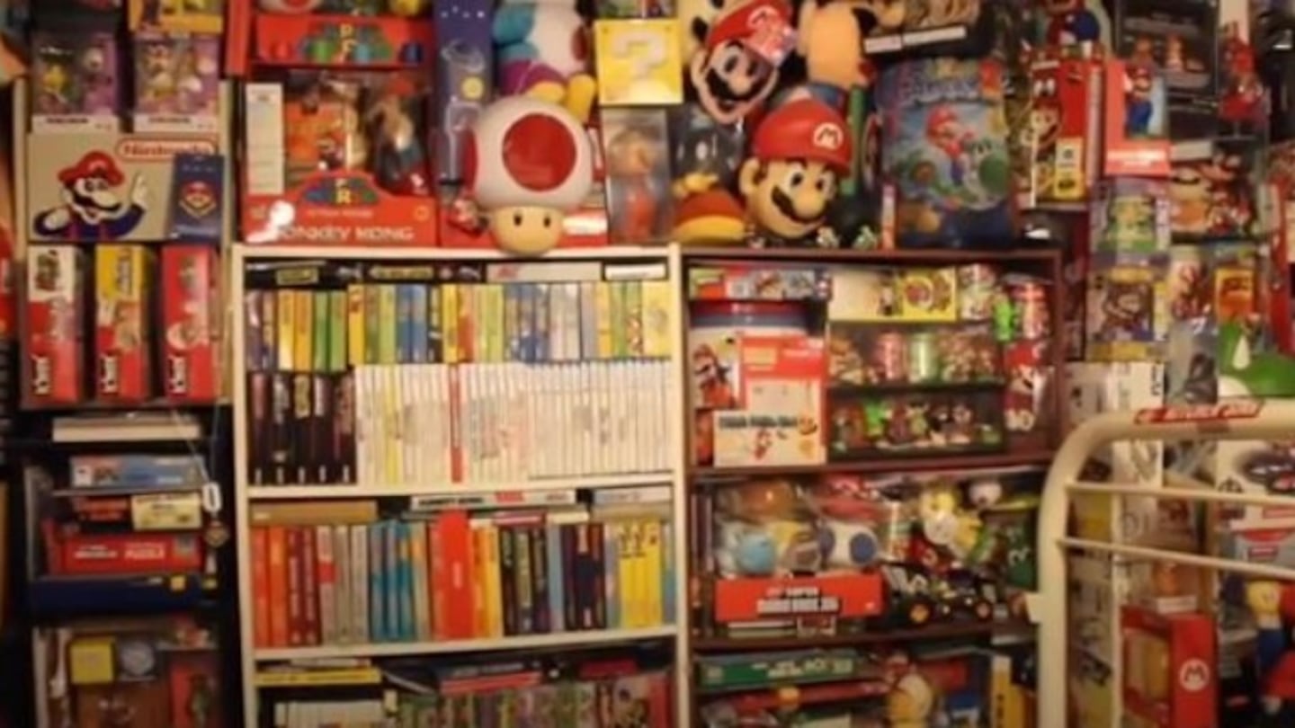 Se gastó más de 5 mil dólares en completar una colección de más de 3 mil objetos de Súper Mario