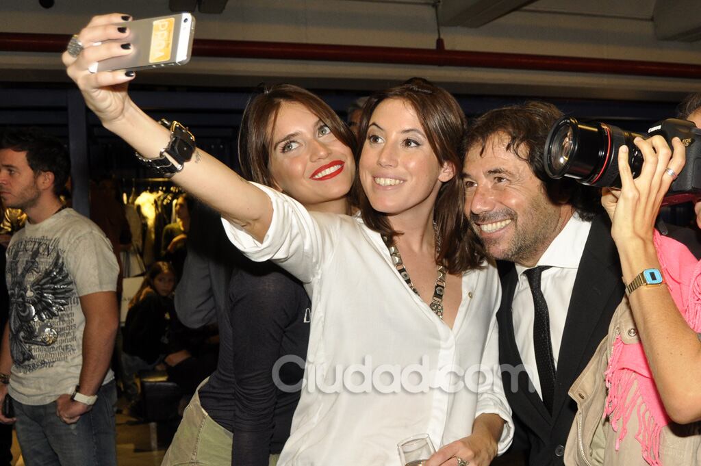 Selfie en el local de Sofía Sarkany. (Foto: Jennifer Rubio-Ciudad.com)
