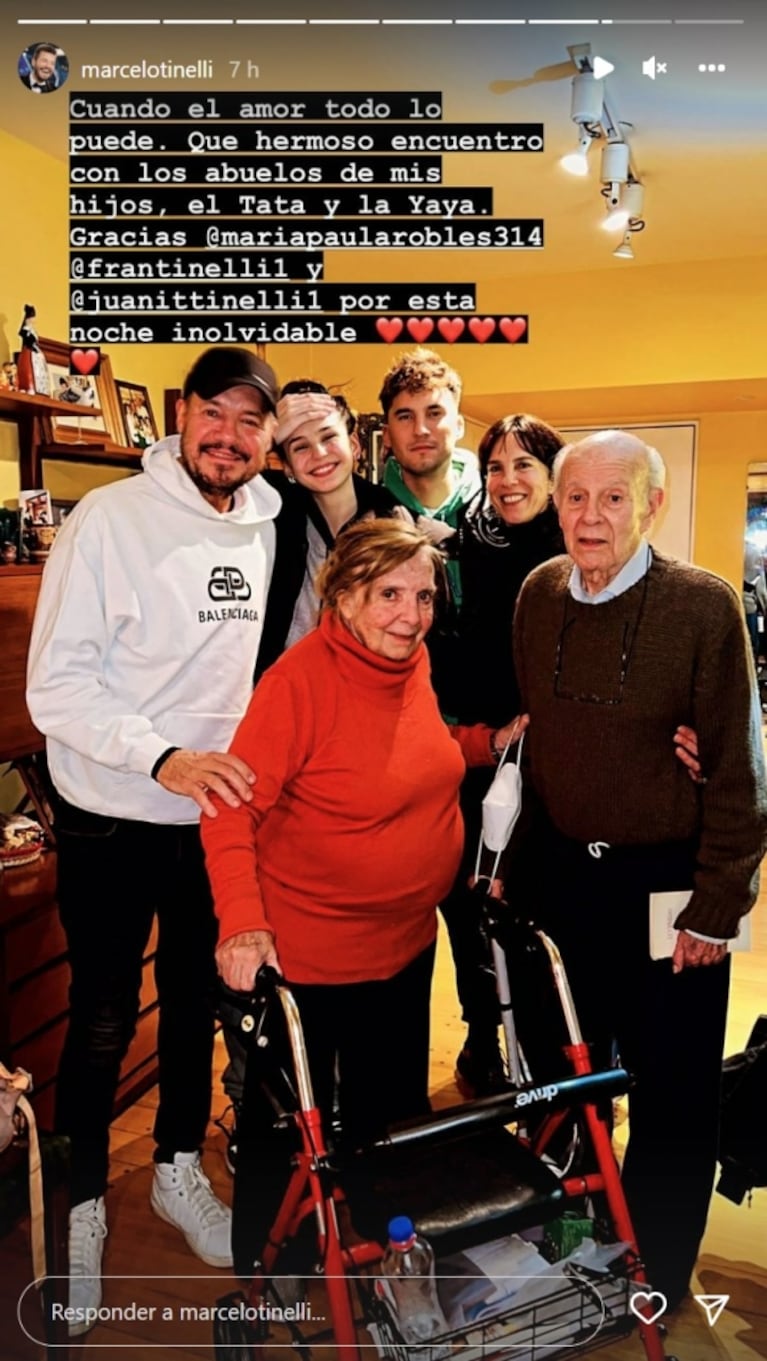 Separado de Guillermina Valdés, Marcelo Tinelli cenó con Paula Robles y los hijos de ambos