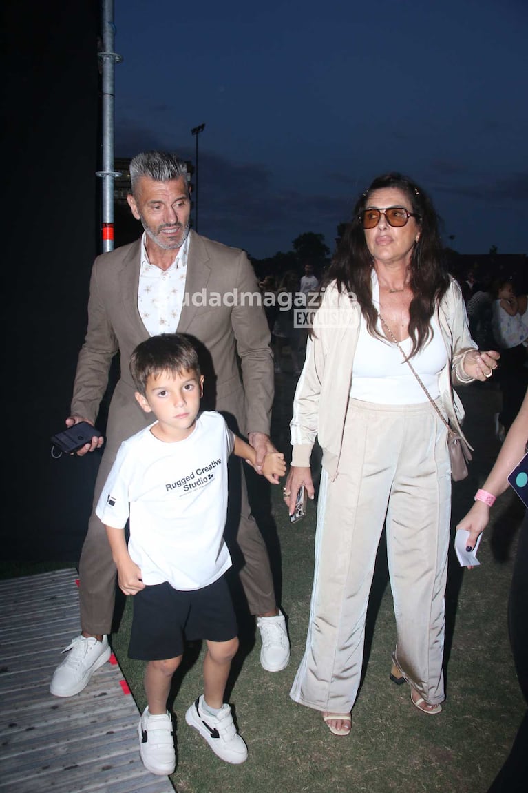Sergio Goycochea y familia (Foto: Movilpress)