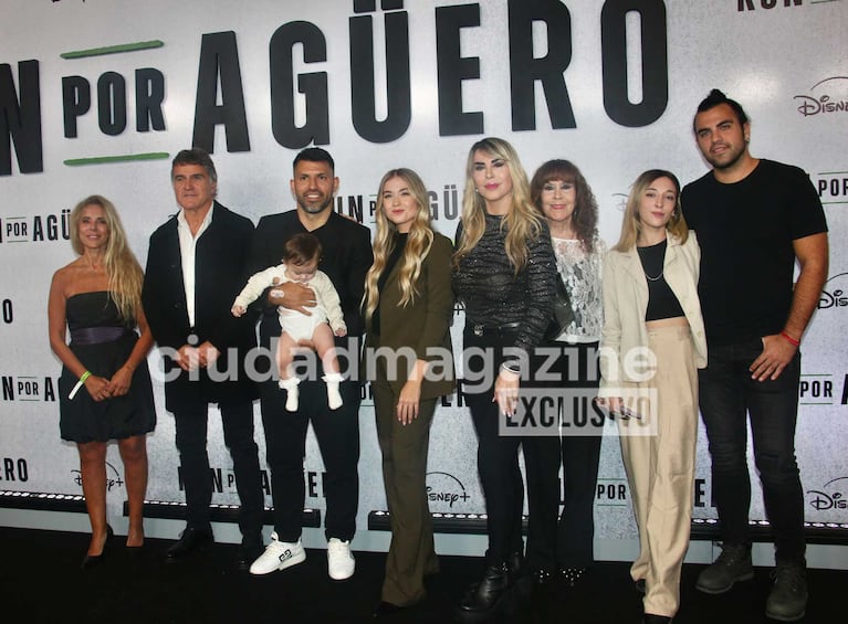 Sergio Kun Agüero y sus seres queridos (Foto: Movilpress)