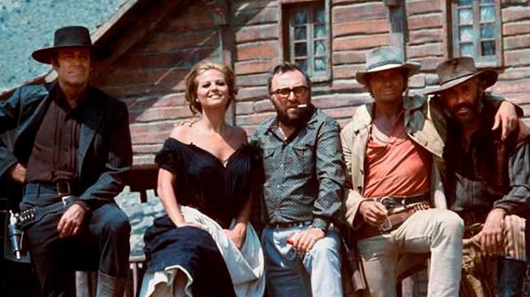Sergio Leone y el elenco de Érase una vez en el Oeste (Foto: web)