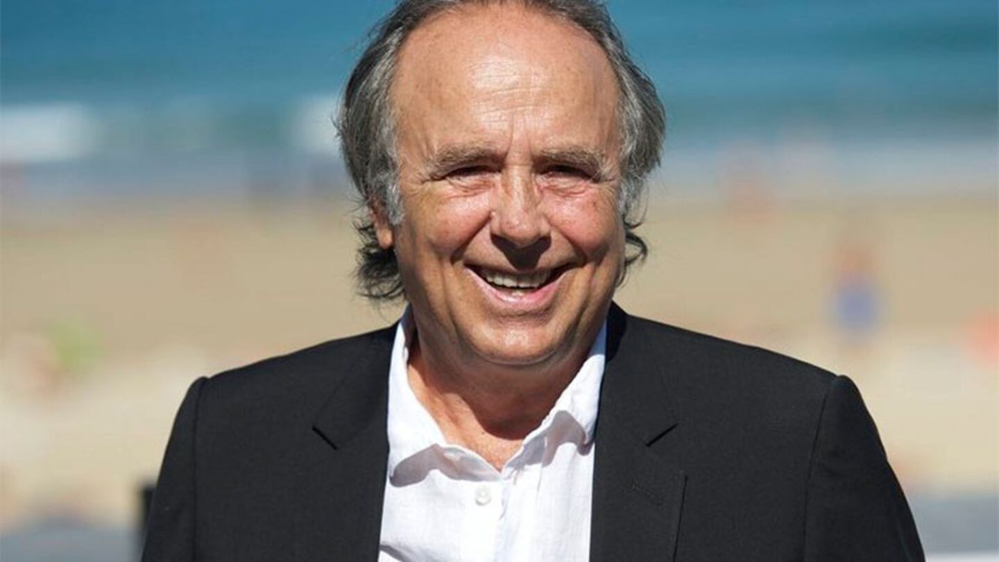 Serrat repasa algunas canciones esenciales de Mediterráneo