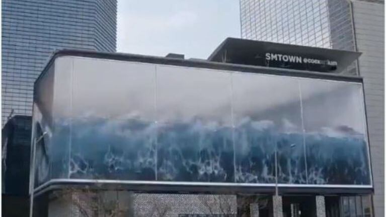 Seúl: Crean una ola gigante dentro de un edificio. 