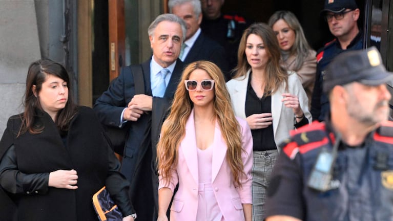 shakira condena hacienda española.