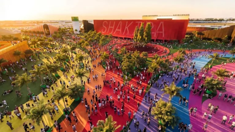 Shakira construyó una ciudad de 30 hectáreas en Madrid: tiene estadio propio, museo y biblioteca. Crédito: X