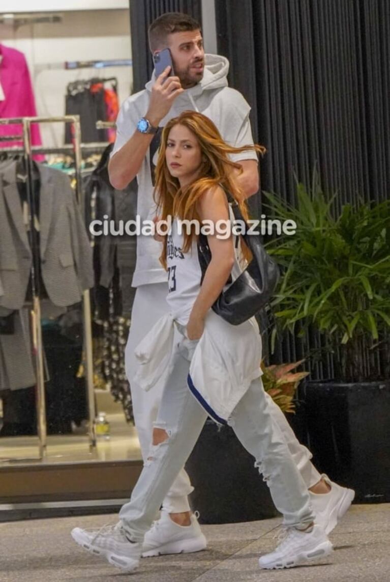Shakira y Gerard Piqué, de compras navideñas a último momento en Miami: looks relajados ¡y bostezos!