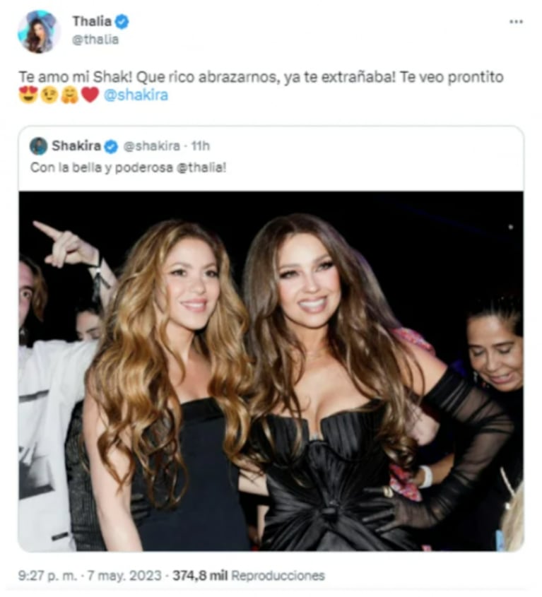 Shakira y Thalía intercambiaron cariñosos mensajes tras su reencuentro en Miami: "Qué rico abrazarnos"