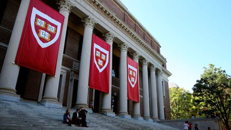¿Siguen hasta el 2022? Para expertos de Harvard, se necesitan aislamientos periódicos por más tiempo