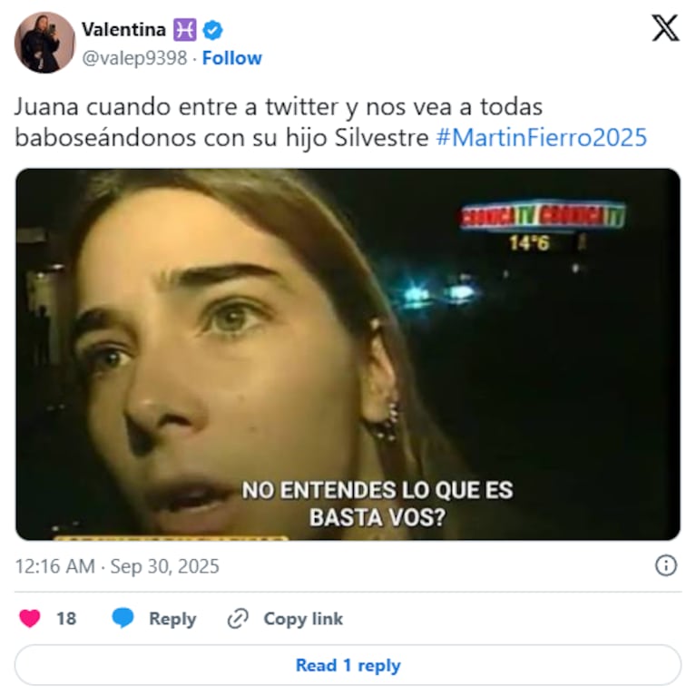 Silvestre, hijo de Juana Viale, rompió corazones tras aparecer en los Martín Fierro 2025 | Créditos: captura X