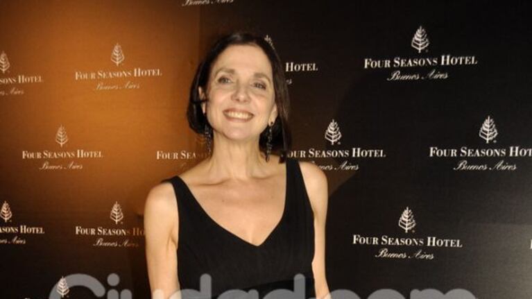 Silvina Chediek, con un look sobrio y de negro (Foto: Jennifer Rubio)