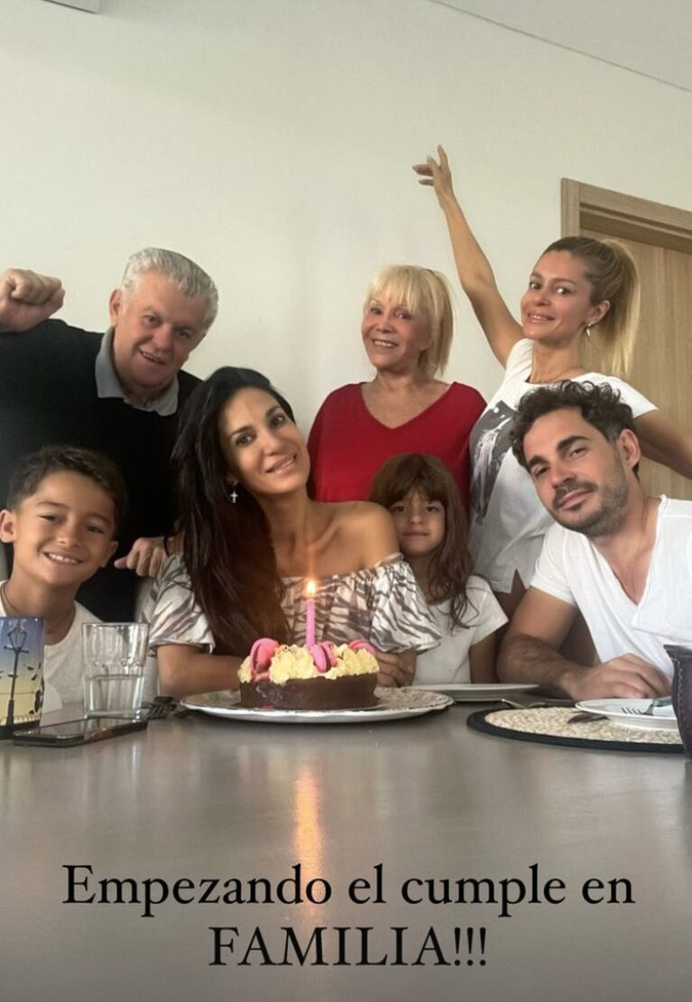 Silvina Escudero cumplió 40 años y así eligió celebrarlo: microbikini, familia y torta “saludable”